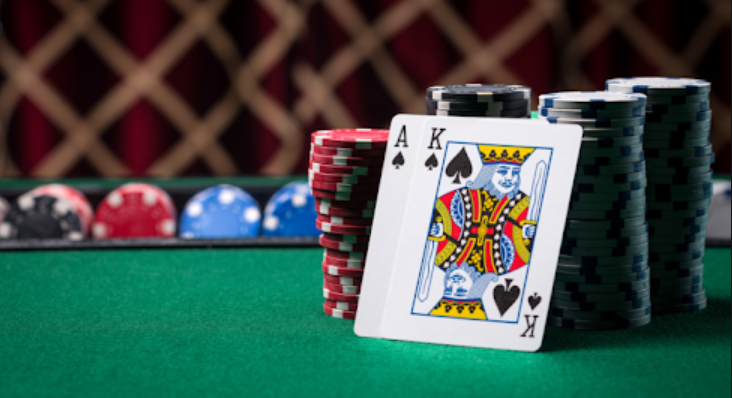 Online poker and Bandarq are the favorite games of bettors